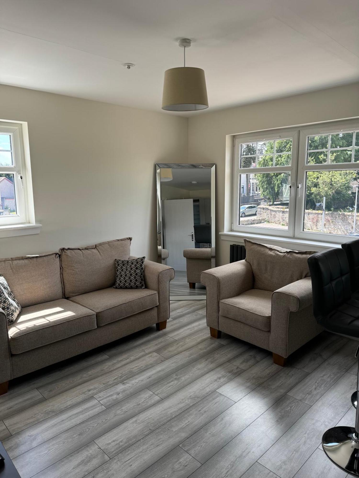 Modern 3 Bedroom Apartment In Markinch, Fife Exterior foto